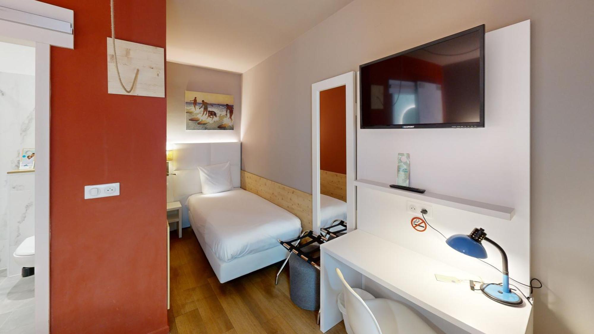 Greet Hotel Lille Gare Flandres - Groupe Accor Exterior photo